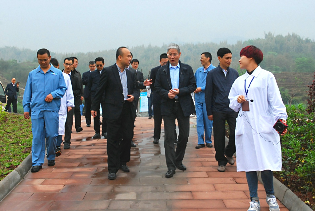 傅董调研种子种苗基地(华润集团用)